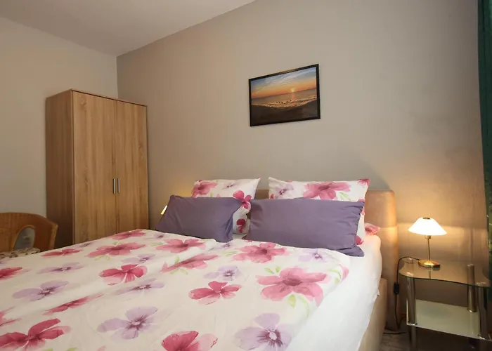 Apartamento Reihenhaus In Strackholt Mit Beheiztem Pool Grossefehn