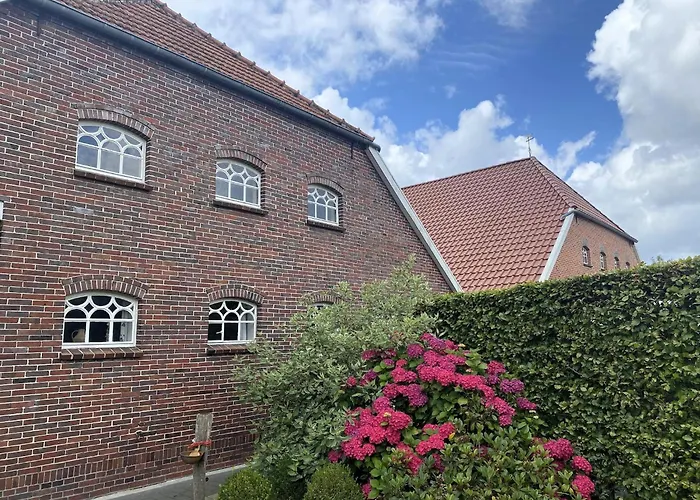 Reihenhaus In Strackholt Mit Beheiztem Pool *